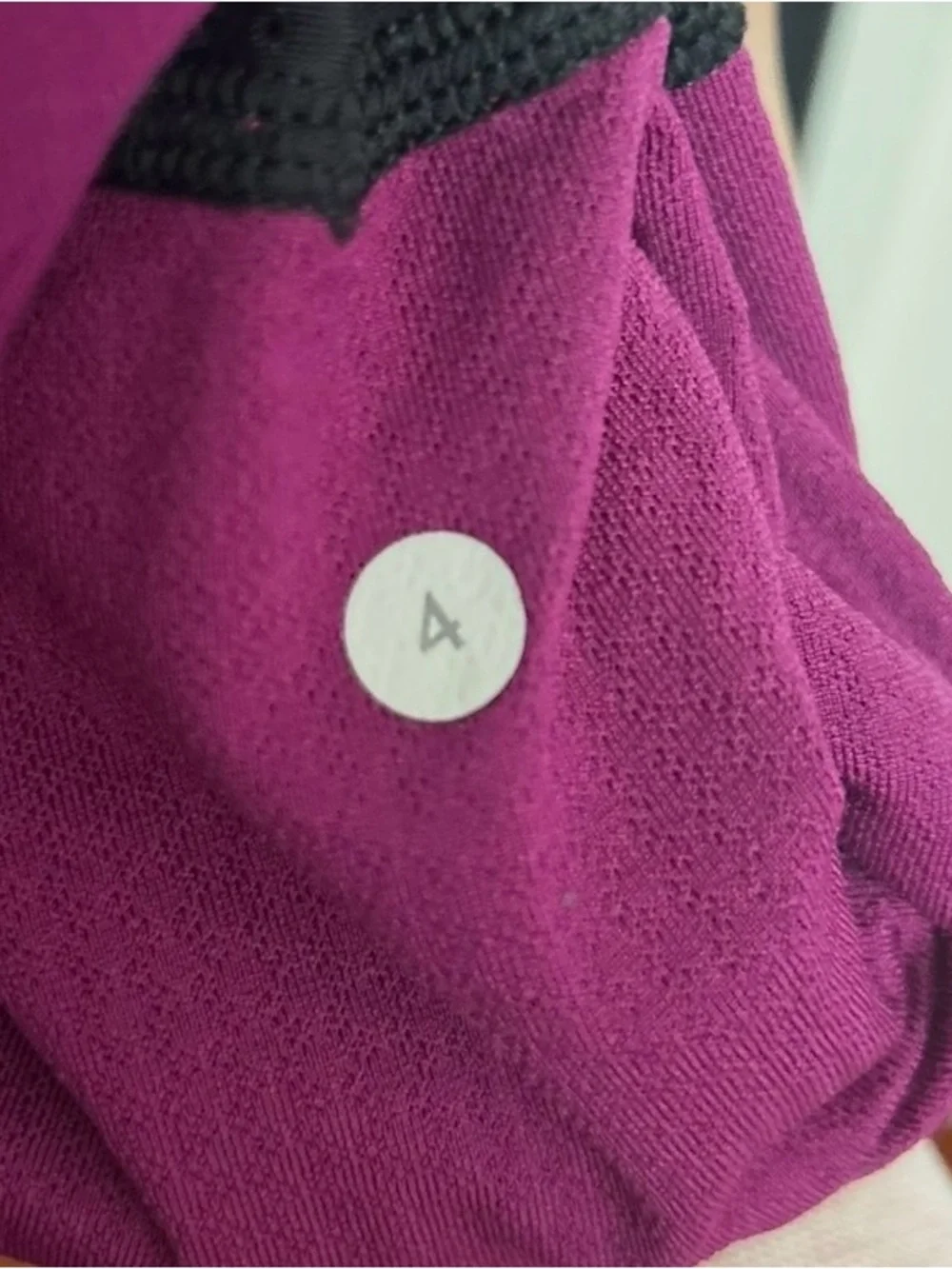 Lululemon Find Your Bliss Reversible Jacket in Black/Plum, size 4